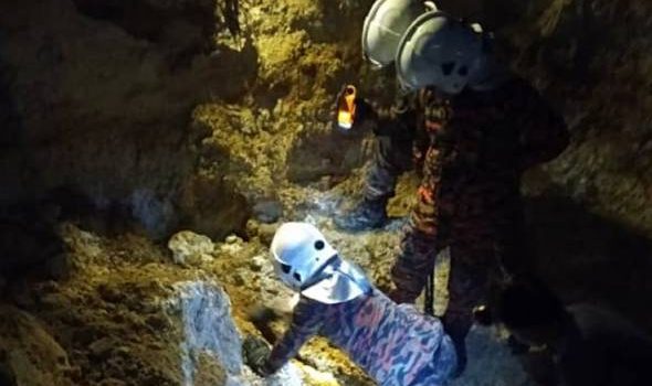 Lelaki maut tertimbus tanah ketika mendulang bijih timah