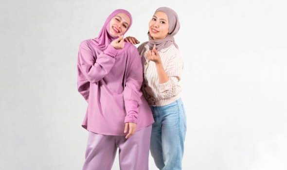 Mesra pengguna, pensyarah muda cipta telekung khas untuk golongan OKU