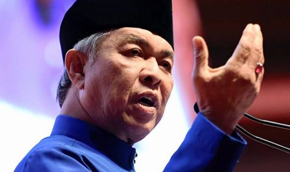 Proses pemberian vaksin bergerak perlahan, di mana silapnya? – Zahid