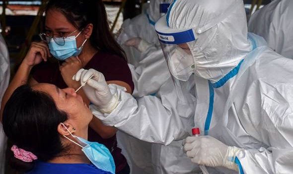 Tak perlu saringan besar-besaran, yang negatif terus divaksin – Pakar kesihatan awam