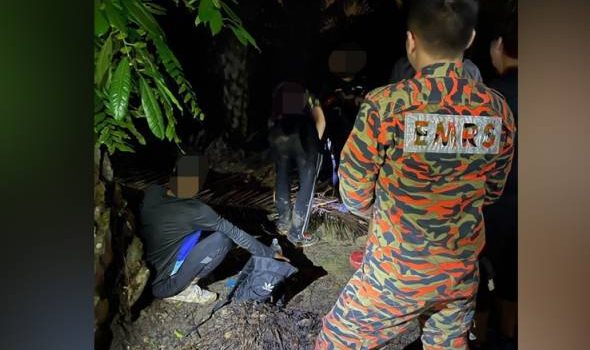 2 lelaki sesat ketika mendaki di Gunung Pulai, ditemui selamat