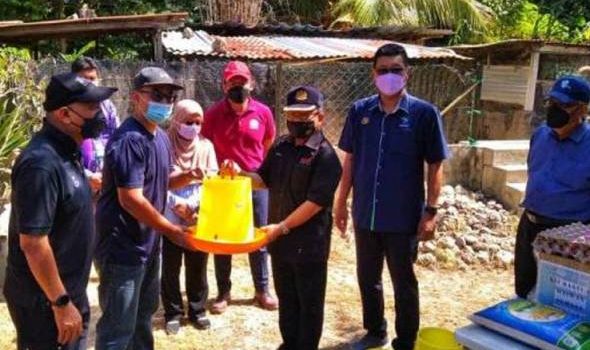 Penternak ayam rugi puluhan ribu akibat banjir